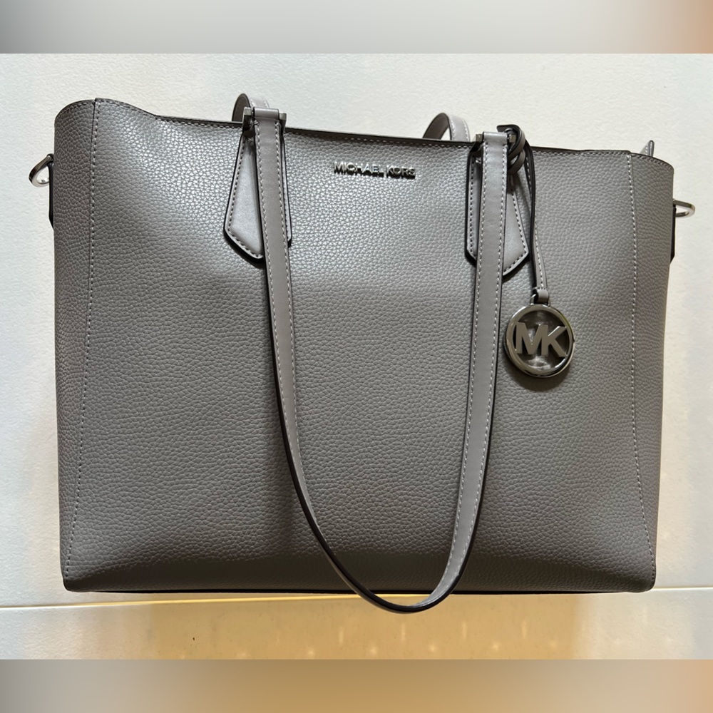 ***NWT*** Michael Kors leather multi bag carry all